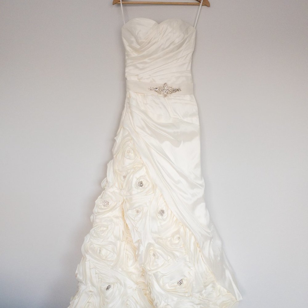 Carrafina Ivory Wedding Dress Sz 2